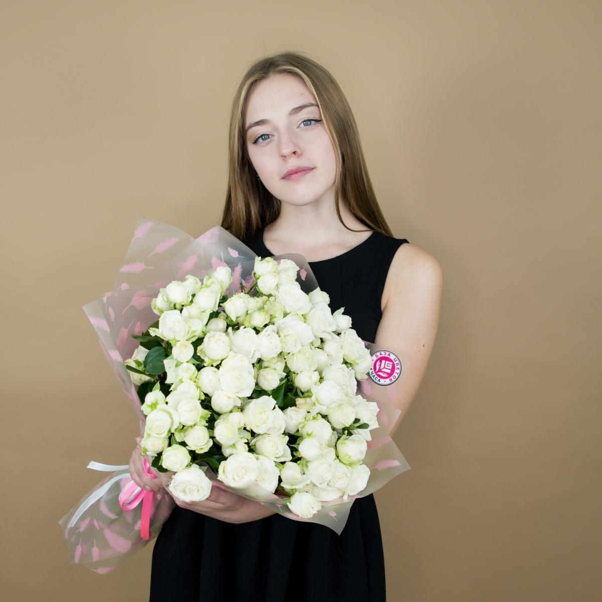 Розы кустовые белые №  4248