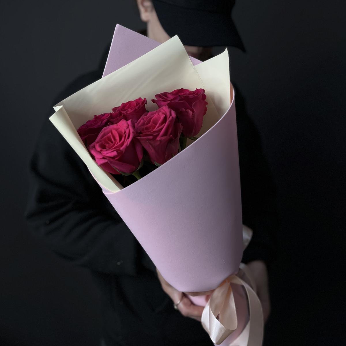 Букеты из розовых роз 40 см (Эквадор) №  95934