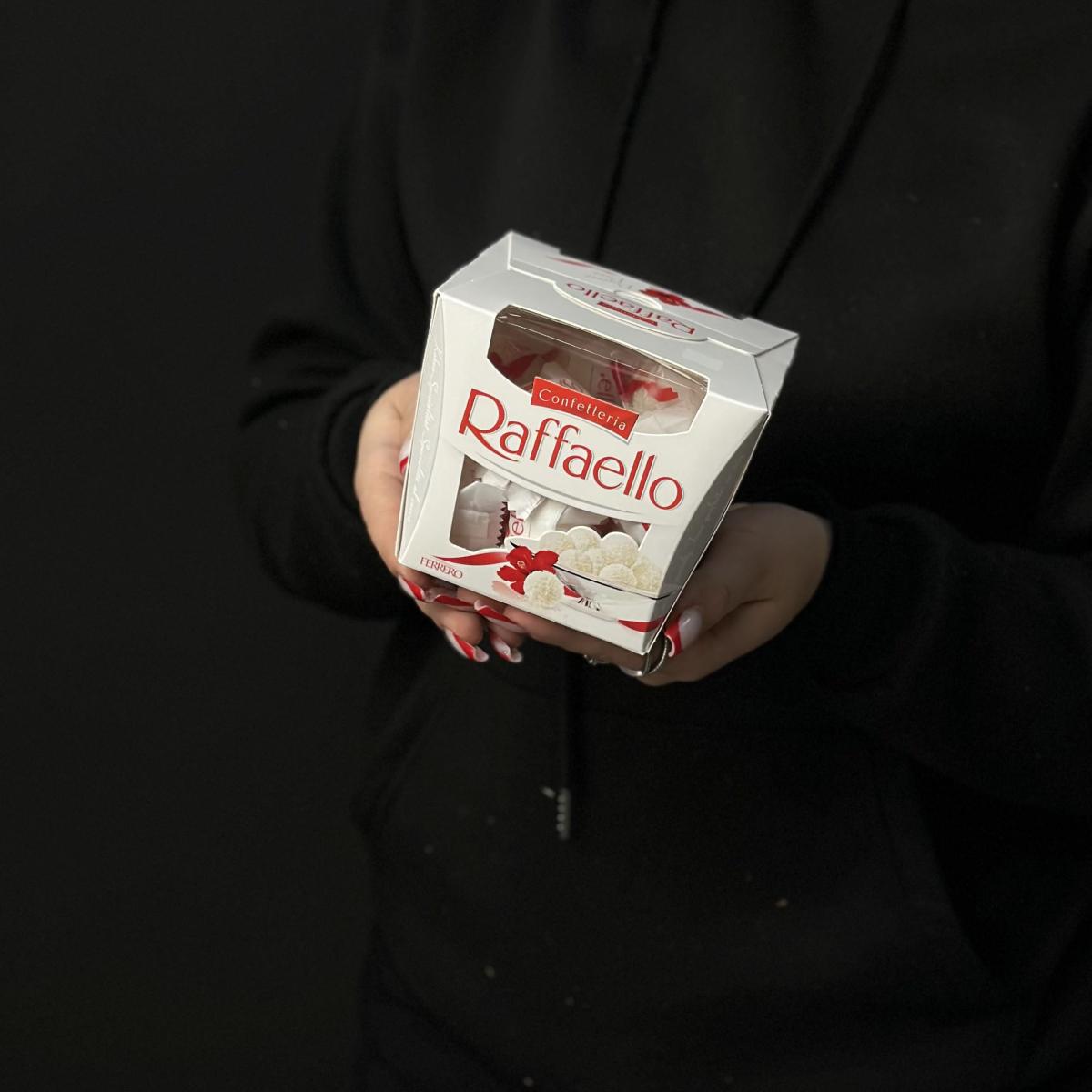 Конфеты Raffaello 1шт